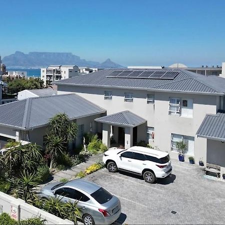 Bentley'S Guesthouse Bloubergstrand Exteriér fotografie