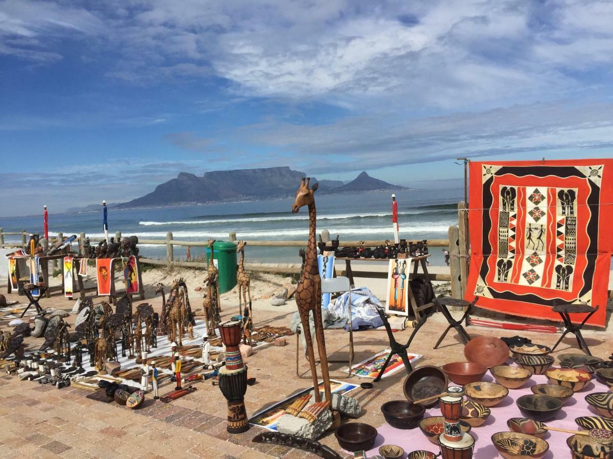 Bentley'S Guesthouse Bloubergstrand Exteriér fotografie